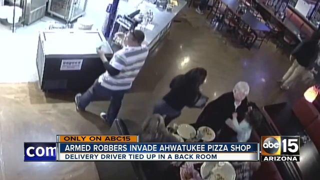 Ahwatukee pizzeria offers reward leading to arrest of pair who robbed the store смотреть онлайн