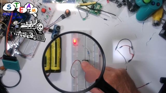 Basic Circuit - A Button, a Resistor & an LED смотреть онлайн