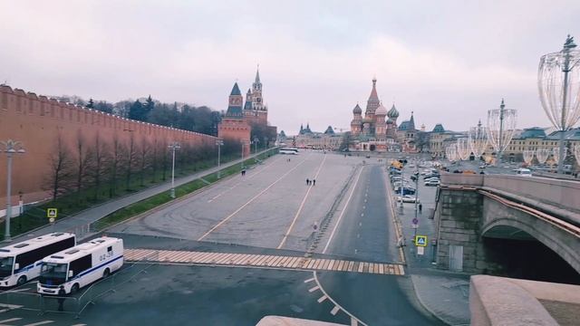 Москва Прогулка в центре Гум-ярмарка почти готова... смотреть онлайн