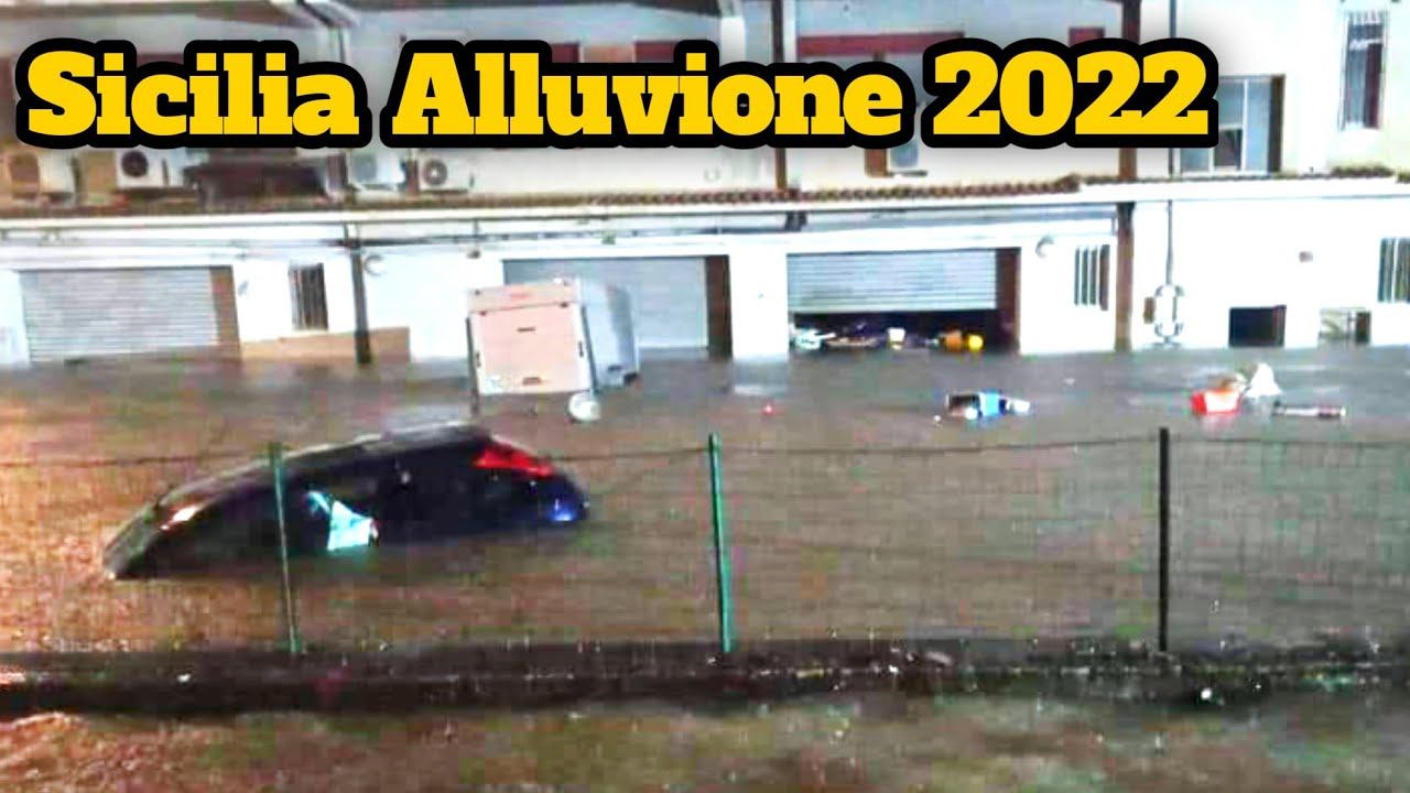 Flood in Sicily! Roads flooded in milazzo in Messina region! Italy! - Maltempo alluvione in Sicilia смотреть онлайн