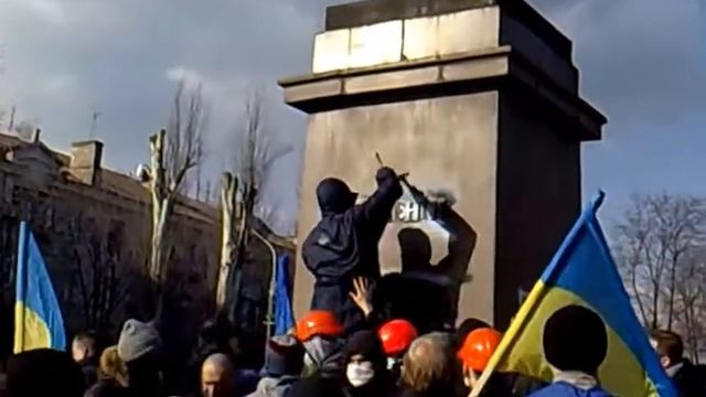 Днепродзержинск.22 февраля 2014. смотреть онлайн