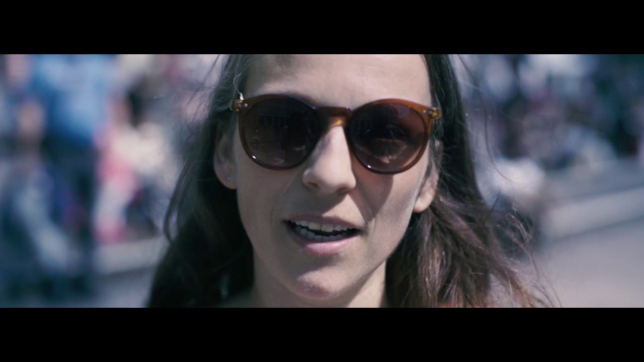 Fashion Revolution 2018. - Flashmob “run it your way” a black fox collective film. смотреть онлайн