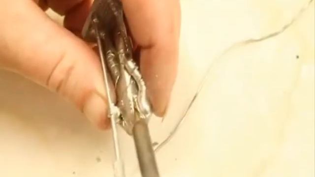 Guide to soldering a metal Toy Soldier together. смотреть онлайн