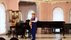 Христофориди Виталий, саксофон, 10 лет. «Жонглёр» Маккер Р.