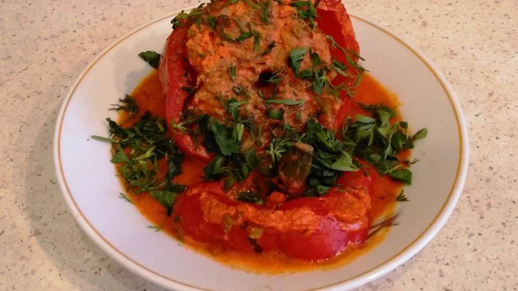 Перцы фаршированные в мультиварке смотреть онлайн