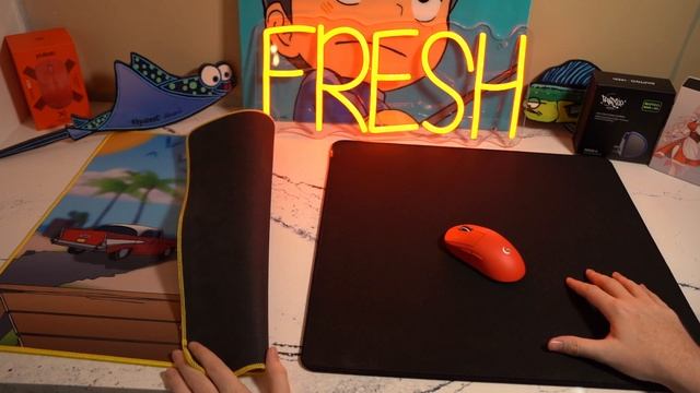 Six Solid New Mouse Pads смотреть онлайн