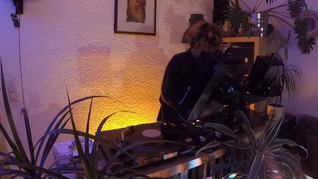 DokfestConnection - C:mone смотреть онлайн