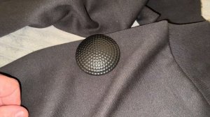 КАК СНЯТЬ МАГНИТ С ОДЕЖДЫ ЗА ПЯТЬ СЕКУНД, ЕСЛИ ПРОДАВЕЦ ЗАБЫЛ ЕГО УБРАТЬ