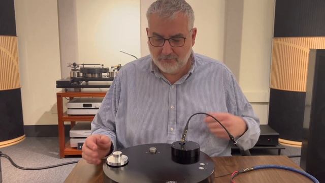 Unboxing and Setting Up the Amazing AMG Giro MK2 Turntable смотреть онлайн