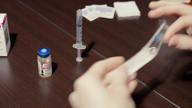 Progesterone in Oil Instructional Video by ReUnite Rx - Spanish смотреть онлайн