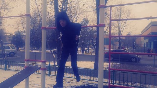 Паркур, варкаут.(сломал ногу) ??? смотреть онлайн
