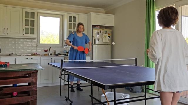 Плаваю в теплой сероводородной воде/Почему Фетхие? 2024 смотреть онлайн