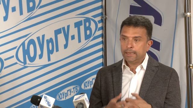 Гость в студии. Александр Архангельский смотреть онлайн