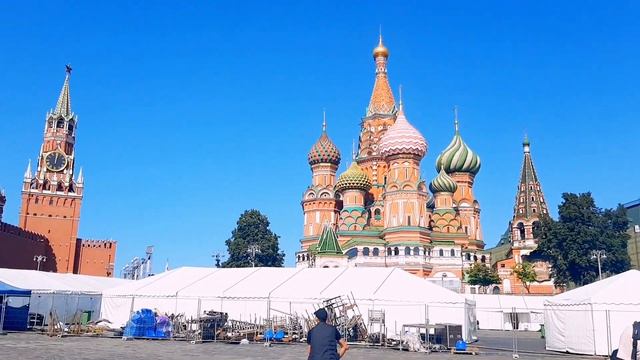 24HRS IN MOSCOW; RED SQUARE, MOSCOW CITY | Being Black In Moscow