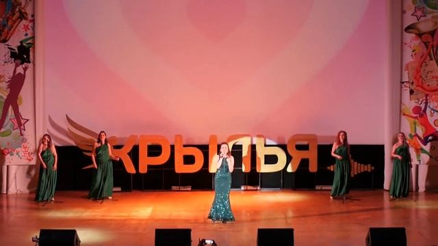Екатерина Лашманова & PANiN!– «Подорожник» («Крылья» 2022) смотреть онлайн