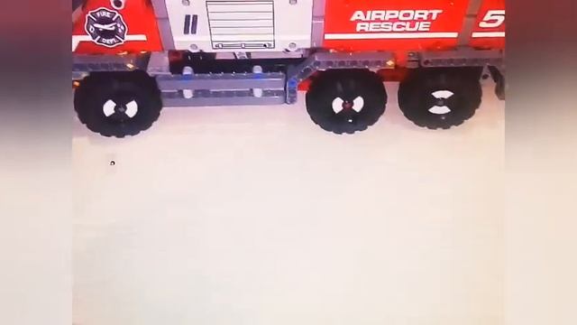 Обзор на lego Technic 42068 Airport Rescue Vehicle 1 модель.Kris Paella. смотреть онлайн