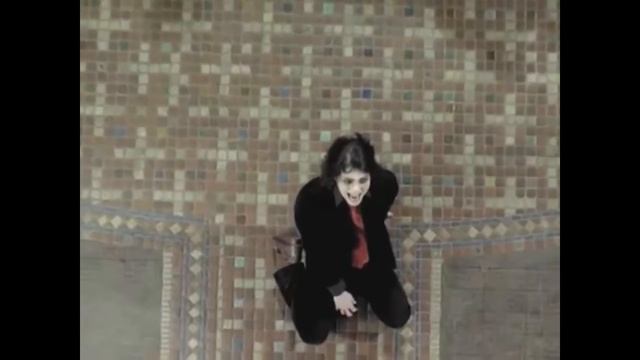 My Chemical Romance - Helena In Reverse Both Audio And Video - Shes Alive! смотреть онлайн