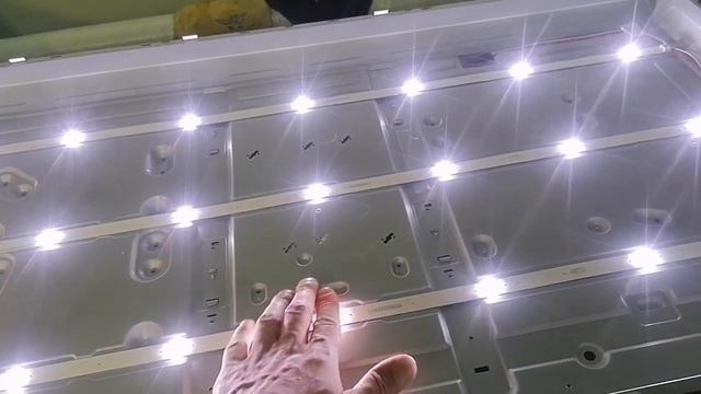 LG 43UJ631V синий экран. Замена подсветки. смотреть онлайн