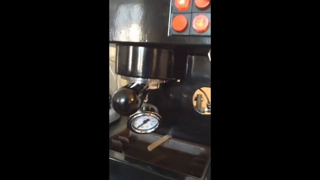 Pression PF avec OPV réglée à 10 bar смотреть онлайн