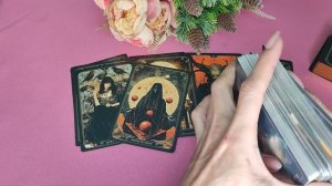 ЧТО ОН ГОВОРИТ О ВАС ДРУГИМ И В ЧЕМ ПЫТАЕТСЯ УБЕДИТЬ СЕБЯ?