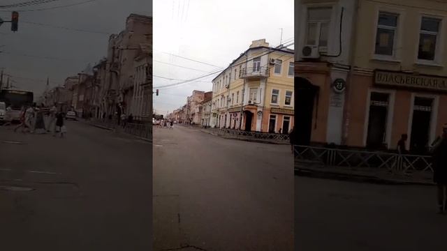 г.Ярославль,ул.Свободы и ул.Собинова,здание Власьевской аптеки и АО НПЦ Недра,июль2022