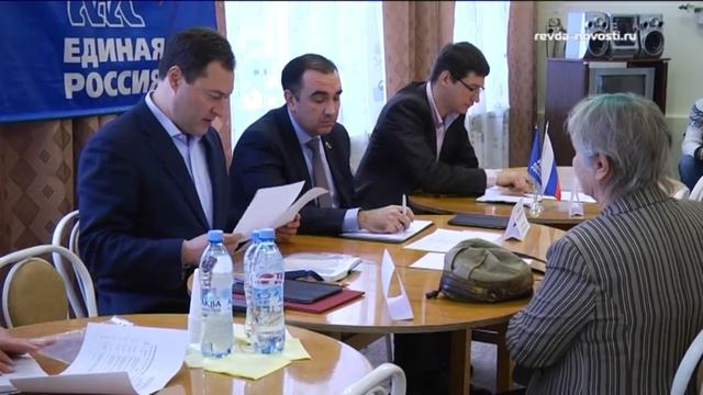 Депутат Заксобрания Свердловской области Александр Серебренников встретился с жителями Ревды смотреть онлайн
