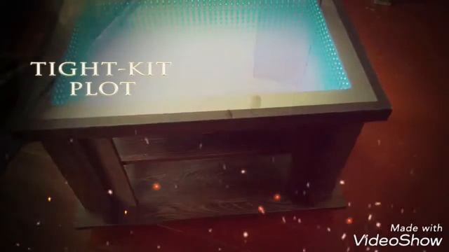 Стол журнальный с ефектом бесконечности