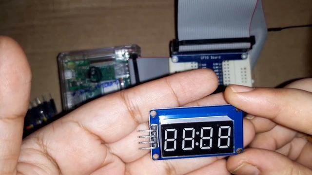 Displaying Time over 4-Digit 7-Segment Display Using Raspberry Pi смотреть онлайн