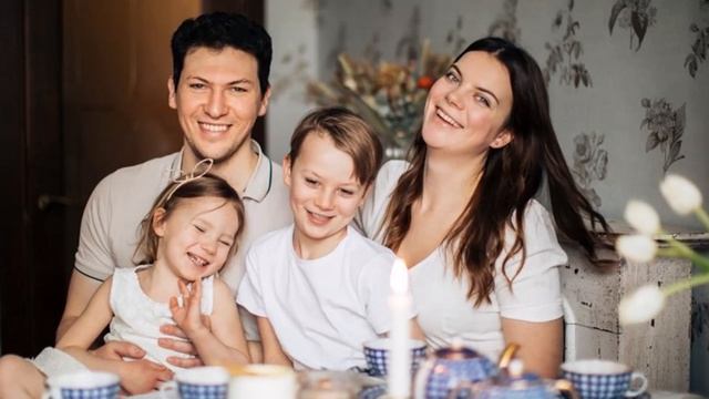 Это был удар, что называется «ниже пояса», тернистый Путь к нашему долгожданному счастью и любви смотреть онлайн