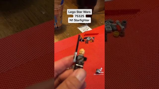Lego Star Wars 75325 Mandalorian N1 starfighter смотреть онлайн