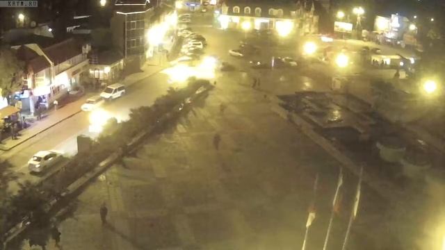 Вебкамера "Площадь Советская". Запись 09.11.2016 18:00:16 смотреть онлайн