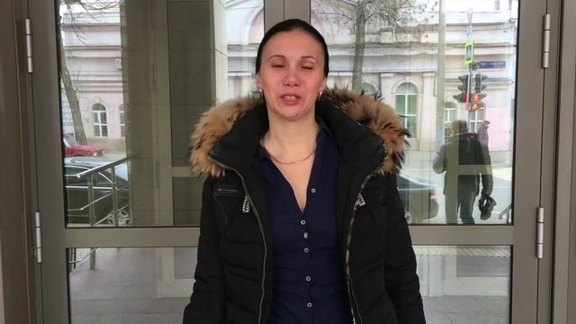 Ларчева Ольга благодарит юриста Сорвачева после выигранного суда смотреть онлайн