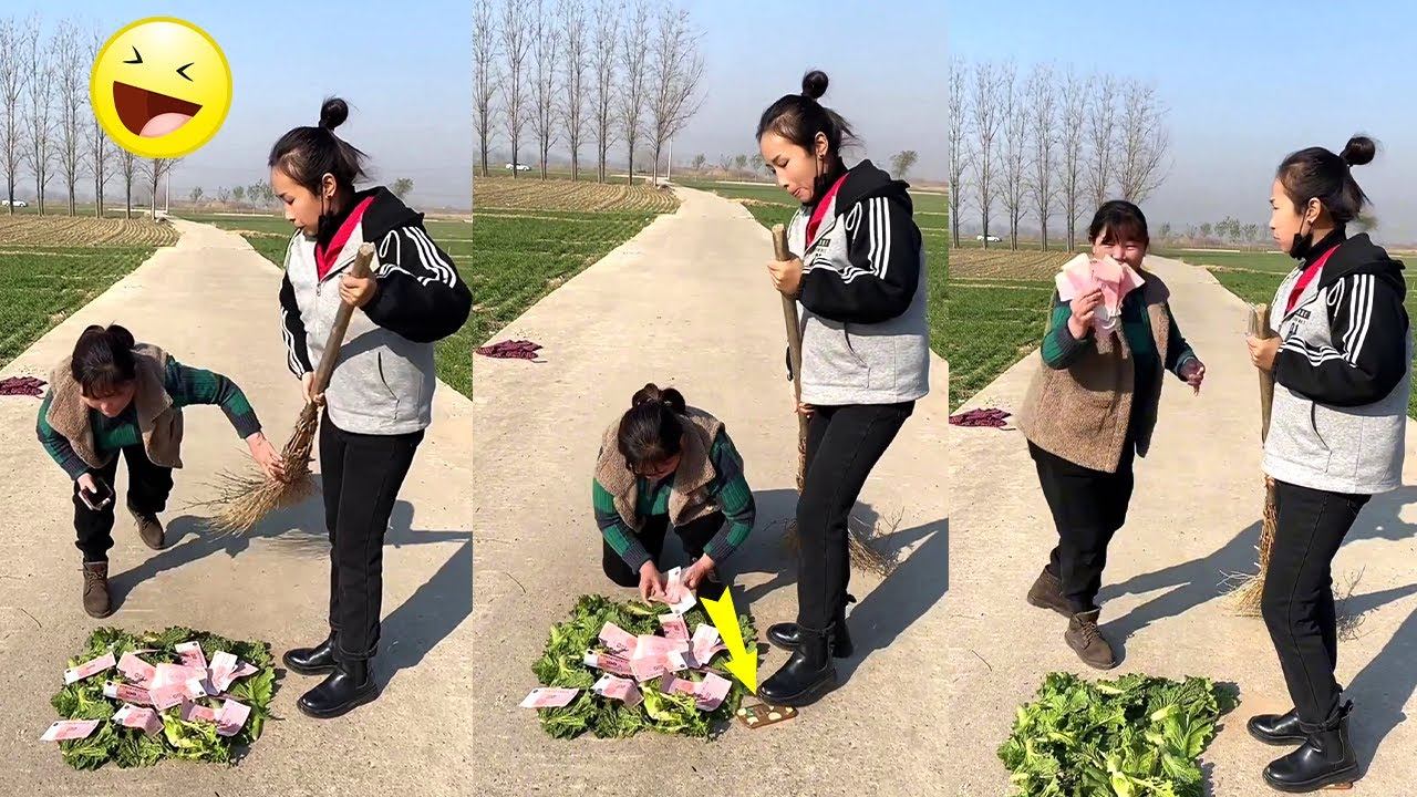 Is it worth getting the money and losing the phone?#funnyvideo #funny #funnymoments смотреть онлайн