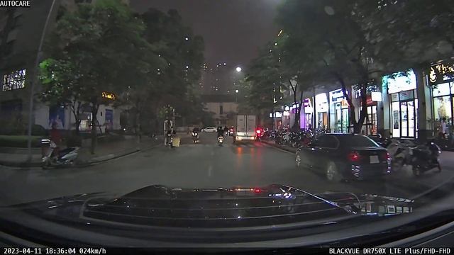 Camera hành trình Hàn Quốc Blackvue Blackvue dr750x 2ch Lte Plus смотреть онлайн