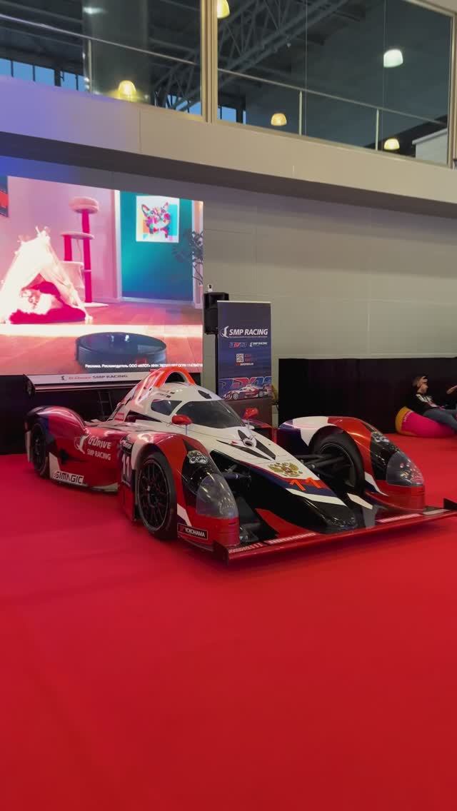 РЭД Экспо 2024 - 1 Бизнес-день, Мир Танков, VK Play, Bloody, Cosplay смотреть онлайн