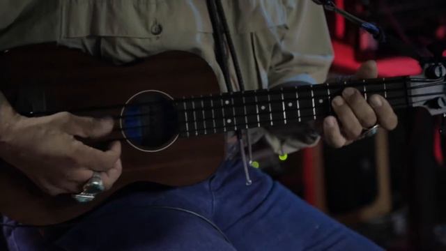 Coconut's Ukulele Orchestra | Art Loft 446 Segment смотреть онлайн