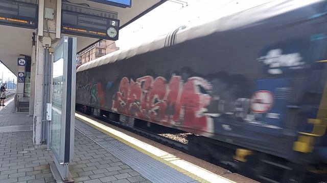 Treno a Monza Locomotiva 483 106 DB Con Merci смотреть онлайн