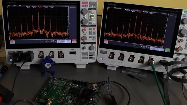 Tektronix 3 Series signal demonstration using MDO Demo Board смотреть онлайн