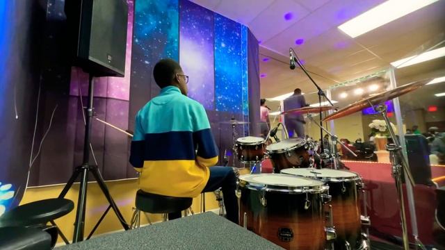 Wi Jezi te pran fado m - 67 kreyòl Chan Desperans - Batteur Mizik Levanjil la Aland Carostyl смотреть онлайн