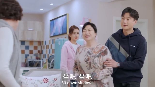 【Full Movie】男醫生在陽台上偷摸地給鄰家女機長表白，不料遭到了母親的無情反對💘#cdrama смотреть онлайн