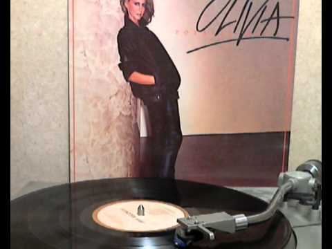 Olivia Newton-John - Boats Against the Current [original Lp version] смотреть онлайн