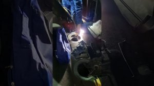 Замена топливного фильтра Тигуан 2.0 tsi, демонтаж топливного насоса для промывки сетки насоса.