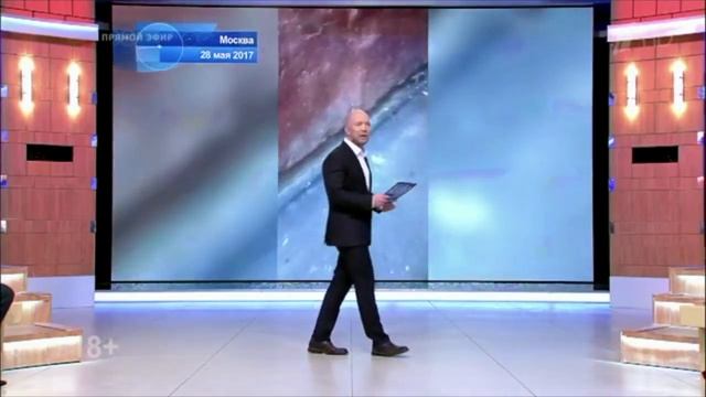 ДЕВОЧКИ БЬЮТ ногами по лицу друг друга. Мнение юриста смотреть онлайн