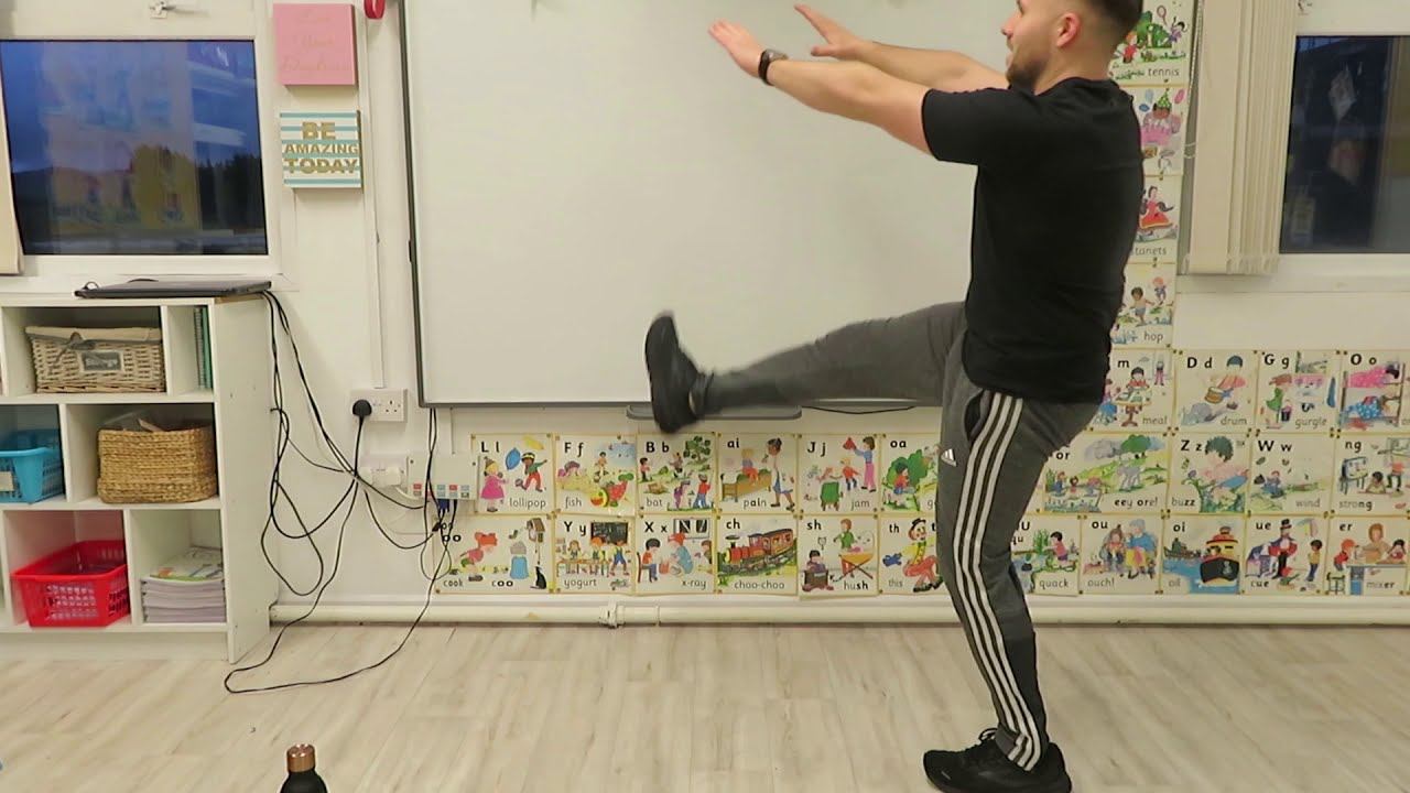 5 minute movement / Cos beag 2...little feet 2 смотреть онлайн