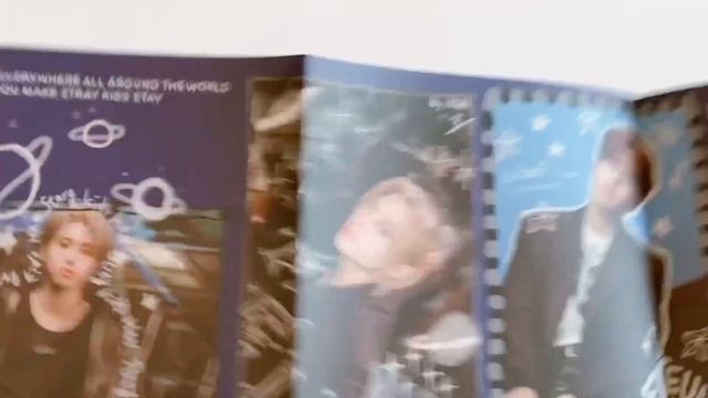 Hyunjin Photocards and Stray Kids 5 Star Digipack Album Hyunjin Version Unboxing смотреть онлайн