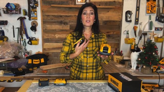 BRAND NEW! DeWalt 5AH Powerstack Battery Unboxing, Overview & Demo DCBP520 Review смотреть онлайн