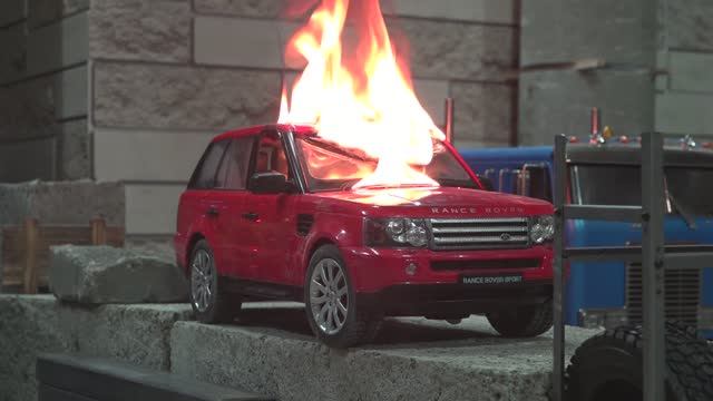 Сожгли Range Rover смотреть онлайн