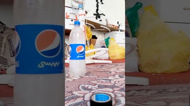 Water Bottle Flip insane reversed short #waterbottlechallenge #thankyouforsubscribing(5) смотреть онлайн