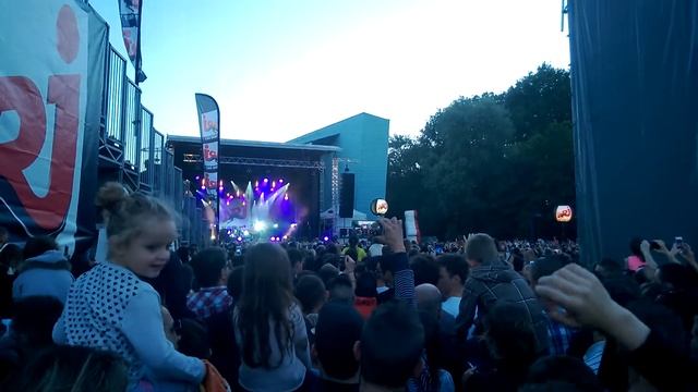 Trelaze,NRJ-Indila-2