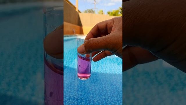 How To Test The Hardness Of Your Pool Water In Seconds! смотреть онлайн
